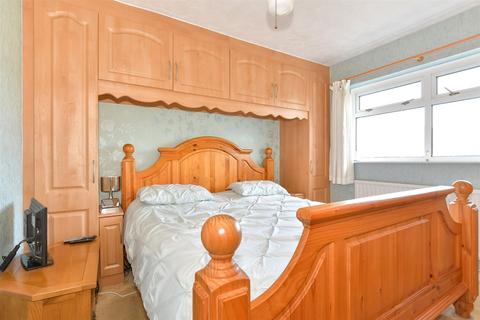 22 Holyrood Drive, Minster On Sea, Sheerness, ME12 3NA