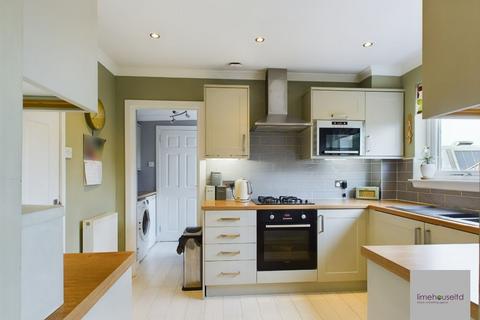 10 Weavers Walk, Lanark, ML11 9AW