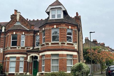 1 bedroom flat for sale, Manor Road, Beckenham BR3