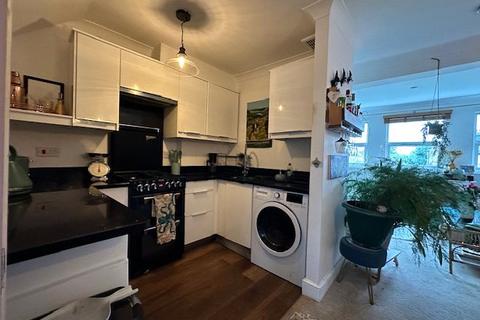 1 bedroom flat for sale, Manor Road, Beckenham BR3