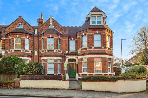 1 bedroom flat for sale, Manor Road, Beckenham BR3