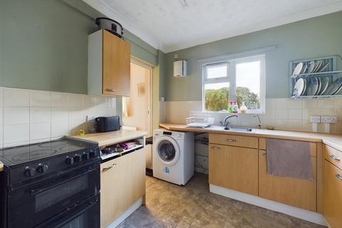 5 Castle Close, Gresham, Norwich, NR11 8RH