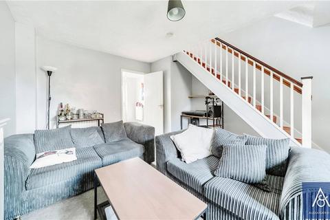 16 Castle Mount, Brackley, NN13 7HF