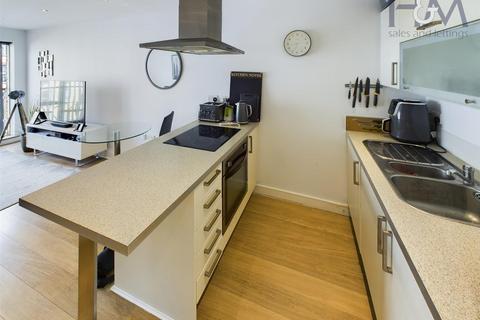 2 bedroom apartment for sale, Monument Court, Woolners Way, Stevenage