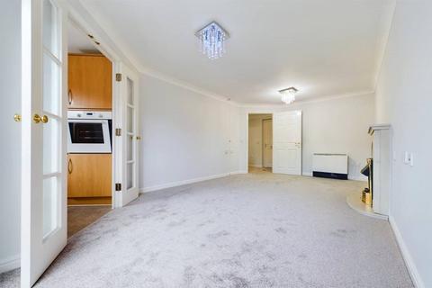 1 bedroom apartment for sale, Sheppard Court, Chieveley Close, Tilehurst, Reading, RG31