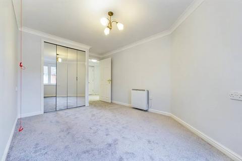 1 bedroom apartment for sale, Sheppard Court, Chieveley Close, Tilehurst, Reading, RG31