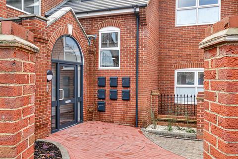 2 bedroom apartment for sale, Black Eagle Close, Westerham TN16