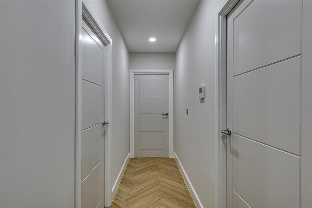 4 Hall.jpg