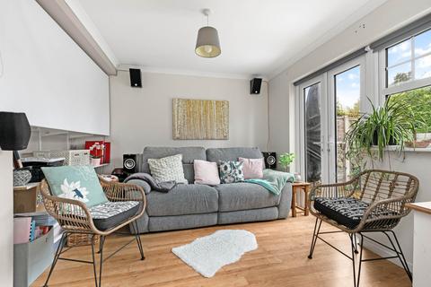 15 Walter Road, Wokingham, RG41 3JB
