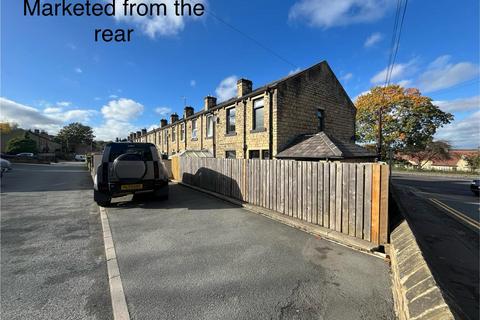 3 bedroom end of terrace house for sale, Wakefield Road, Huddersfield HD5