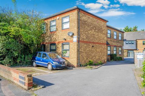 1 bedroom flat for sale, Miles Road, Epsom