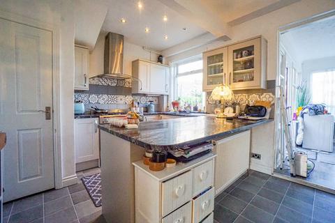 4 bedroom semi-detached house for sale, 231 Old London Road, Hastings, East Sussex, TN35 5LU