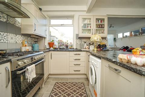 4 bedroom semi-detached house for sale, 231 Old London Road, Hastings, East Sussex, TN35 5LU