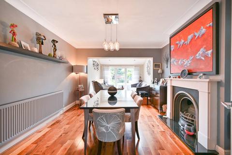 5 bedroom semi-detached house to rent, Broad Lane, Hampton, TW12