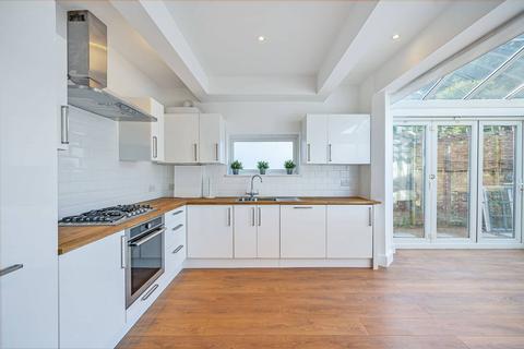 2 bedroom flat for sale, Radcliffe Avenue, Kensal Green, London, NW10