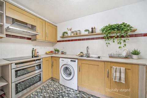 1 bedroom flat for sale, Lee Road, Blackheath, London, SE3