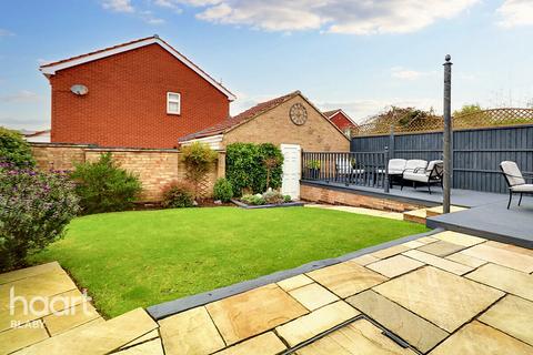 4 bedroom detached house for sale, Buttercup Close, Leicester