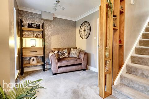 4 bedroom detached house for sale, Buttercup Close, Leicester