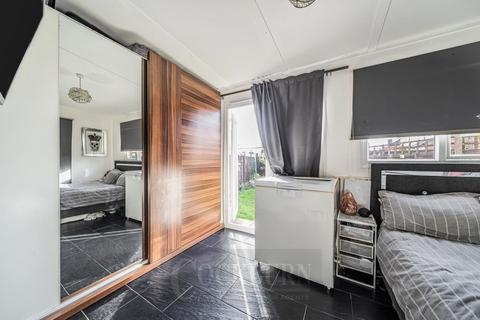 139 Launcelot Road, Bromley, BR1 5EA