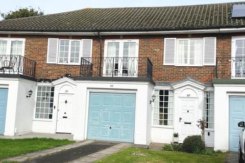 30 Chestnut Manor Close, Staines-upon-thames, TW18 1AQ