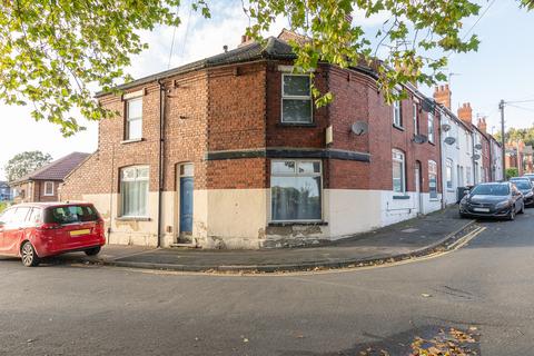 3 bedroom end of terrace house for sale, Winn Street, Lincoln LN2