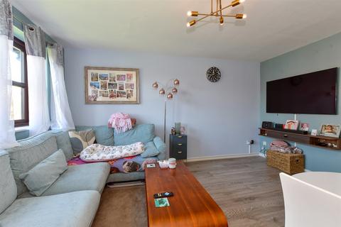 1 bedroom flat for sale, Ferro Road, Rainham, Havering, Essex