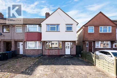 3 bedroom end of terrace house for sale, Kingshill Avenue, Worcester Park, KT4