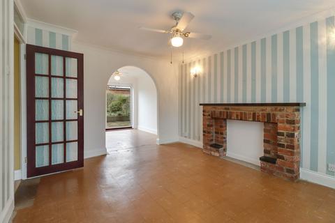 58 Foxwarren, Claygate, Esher, KT10 0LA