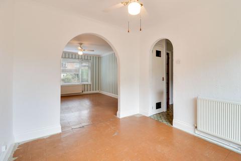 58 Foxwarren, Claygate, Esher, KT10 0LA