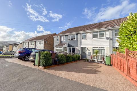 2 bedroom terraced house for sale, Chestnut Close, New Inn, NP4