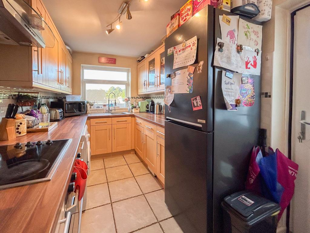Chestnut Close, New Inn, NP4 2 bed terraced house for sale £200,000