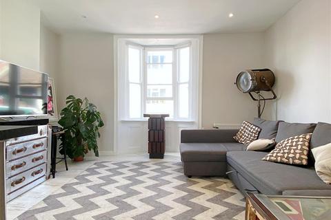 2 bedroom flat to rent, Sydney Street, Brighton BN1