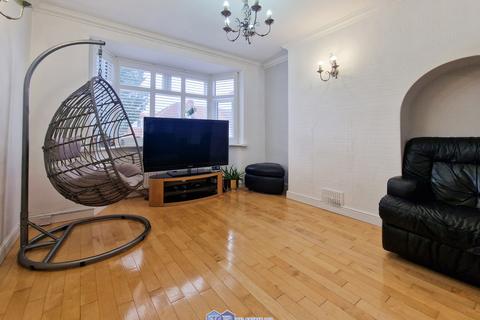 4 bedroom terraced house for sale, Northolt, UB5