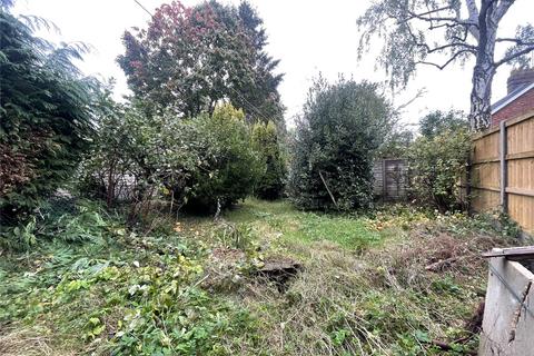 4 Aplin Way, Lightwater, GU18 5TY