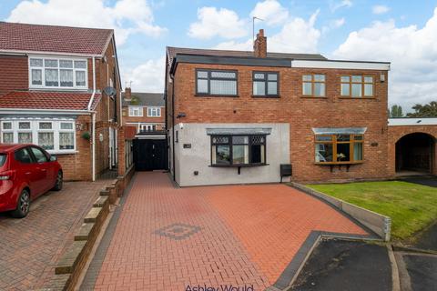 3 bedroom semi-detached house for sale, Birnham Close, Tipton DY4