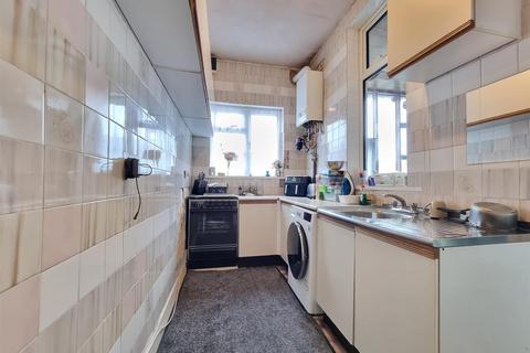 15 Gordon Road, Ilford, IG1 1SP