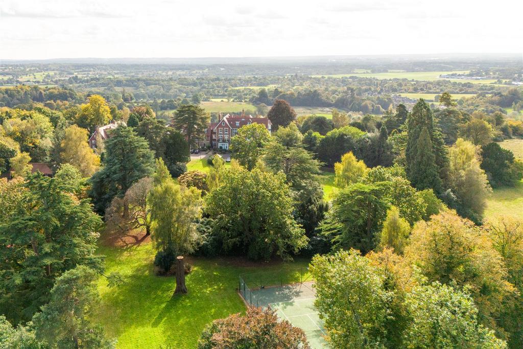 25 Holmesdale Park externals-66.jpg