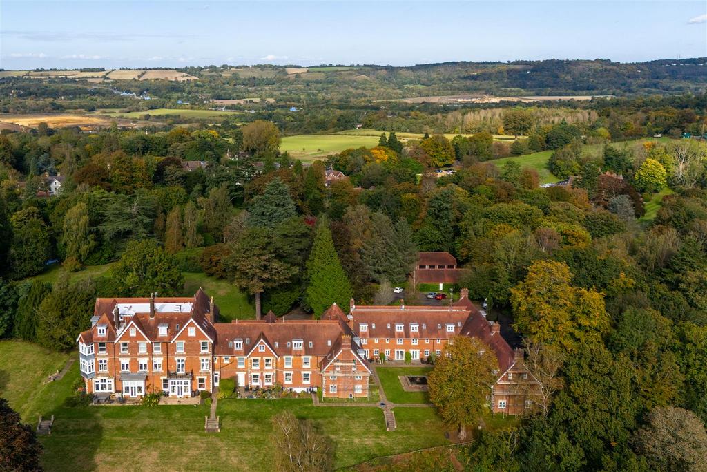 25 Holmesdale Park externals-70.jpg