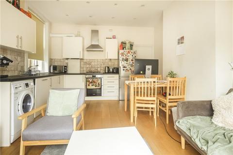 2 bedroom apartment to rent, Balham Hill, London, SW12