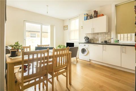 2 bedroom apartment to rent, Balham Hill, London, SW12