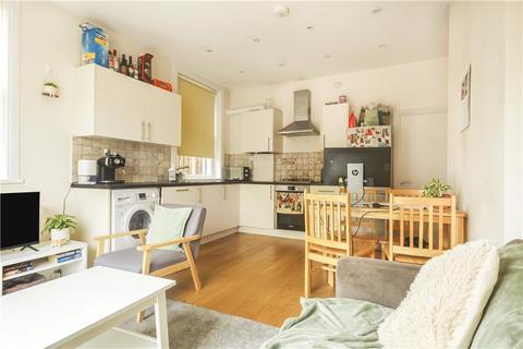 2 bedroom apartment to rent, Balham Hill, London, SW12