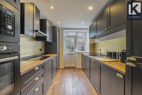 3 bedroom terraced house for sale, Selkirk Road, London, SW17