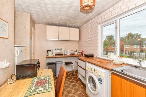 2 bedroom maisonette for sale, Knights Way, Headcorn, Ashford, Kent