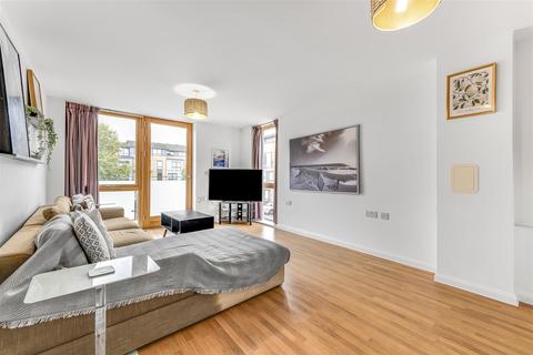 2 bedroom flat for sale, Lower Richmond Road, Richmond, TW9