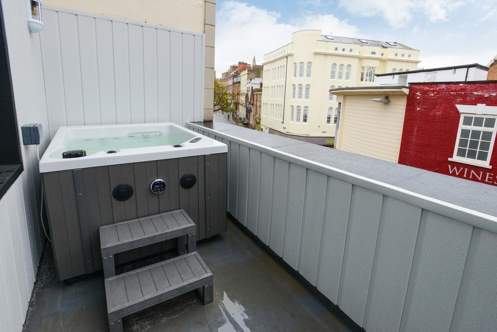 House in Nottingham - View 2