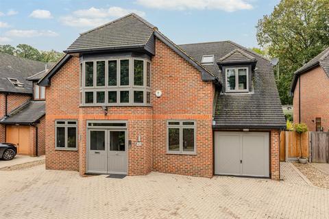 5 bedroom detached house for sale, Canonsfield Road, Welwyn