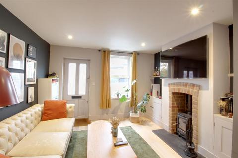 2 bedroom house for sale, George Street, Berkhamsted