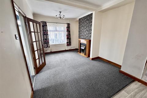 3 bedroom semi-detached house for sale, Dyffryn Road, Ammanford