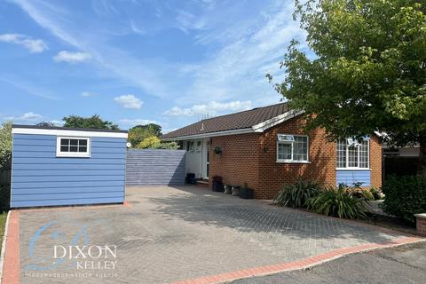 2 bedroom bungalow for sale, Queens Close, West Moors, Ferndown, Dorset