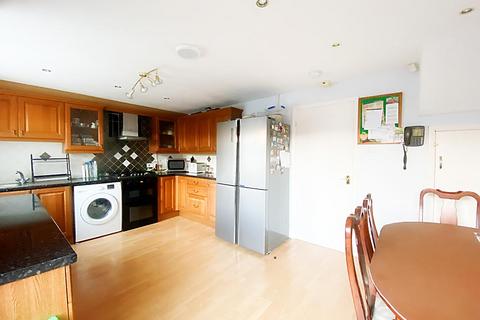 3 bedroom terraced house for sale, Ashburn Road, Hadrian Park, Wallsend